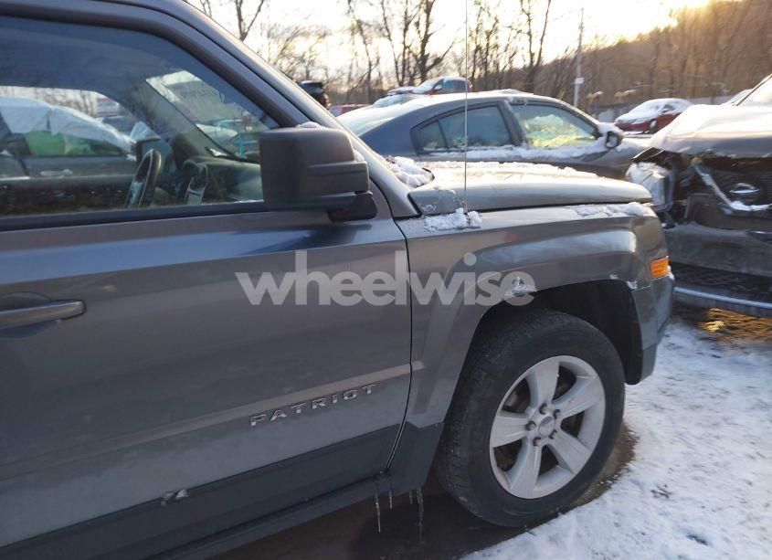 Photo 16 of 2013 Jeep Patriot SPORT (VIN 1C4NJRBB3DD228885)