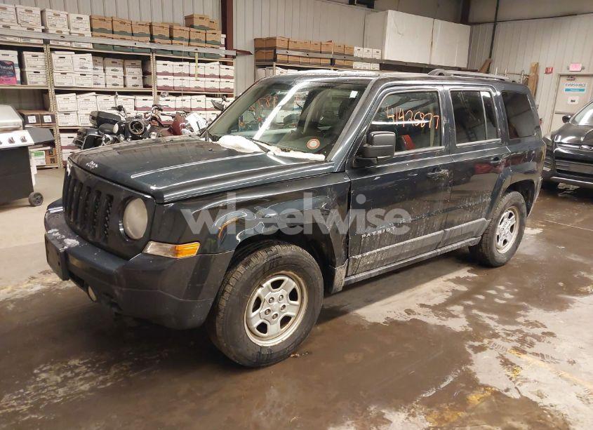 Photo 2 of 2014 Jeep Patriot SPORT (VIN 1C4NJRBB3ED523163)
