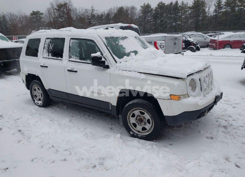 2014 Jeep Patriot SPORT (VIN 1C4NJRBB3ED653167) main photo