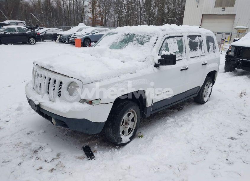 Photo 2 of 2014 Jeep Patriot SPORT (VIN 1C4NJRBB3ED653167)