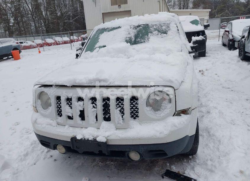 Photo 6 of 2014 Jeep Patriot SPORT (VIN 1C4NJRBB3ED653167)