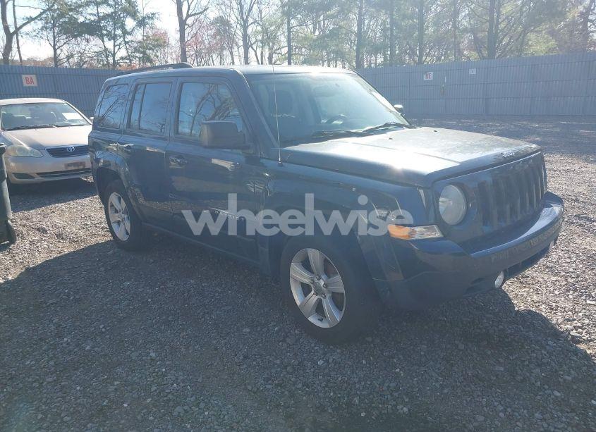 2014 Jeep Patriot SPORT (VIN 1C4NJRBB3ED694351) main photo
