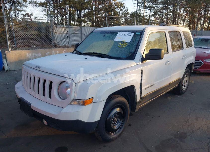 Photo 2 of 2014 Jeep Patriot SPORT (VIN 1C4NJRBB3ED729051)