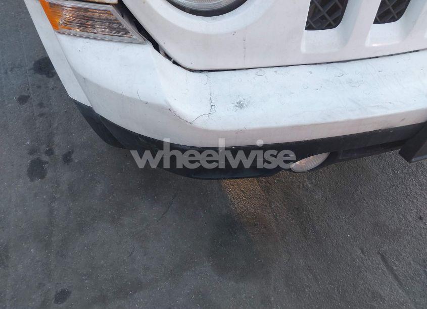 Photo 6 of 2014 Jeep Patriot SPORT (VIN 1C4NJRBB3ED729051)