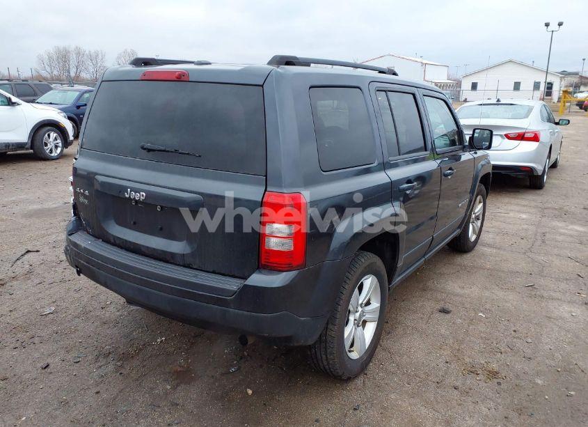 Photo 4 of 2014 Jeep Patriot SPORT (VIN 1C4NJRBB3ED739241)