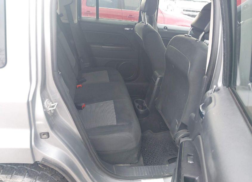 Photo 8 of 2015 Jeep Patriot SPORT (VIN 1C4NJRBB3FD136050)