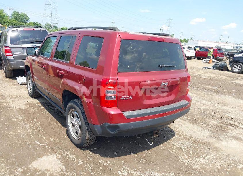 Photo 3 of 2016 Jeep Patriot SPORT (VIN 1C4NJRBB3GD546283)