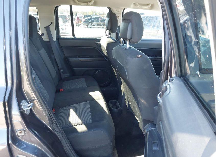 Photo 8 of 2017 Jeep Patriot SPORT 4X4 (VIN 1C4NJRBB3HD104850)