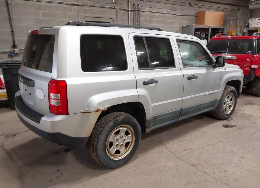 Photo 4 of 2012 Jeep Patriot SPORT (VIN 1C4NJRBB4CD505347)