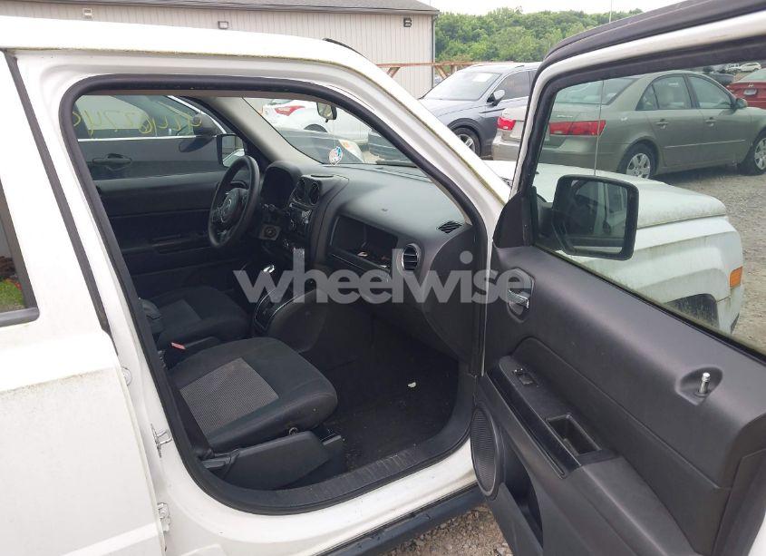 Photo 5 of 2012 Jeep Patriot SPORT (VIN 1C4NJRBB4CD537389)