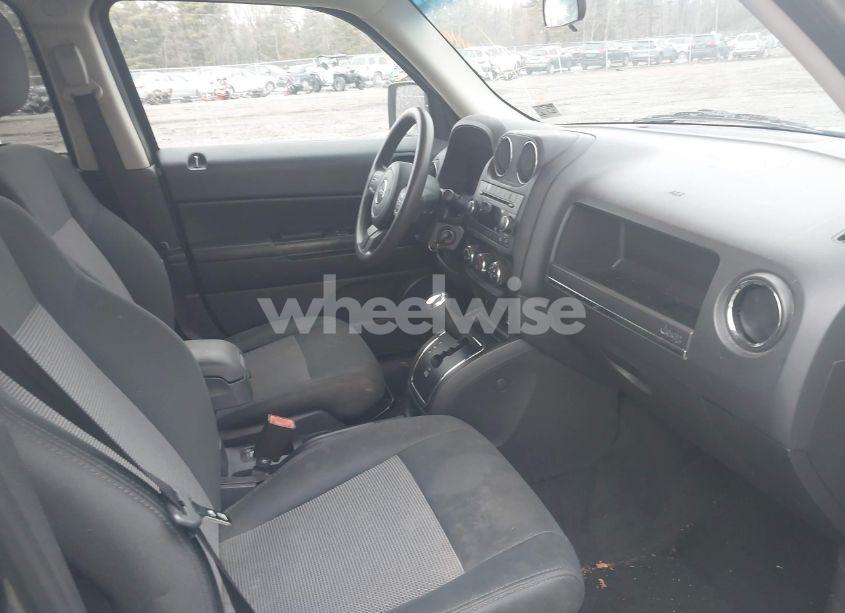 Photo 5 of 2012 Jeep Patriot SPORT (VIN 1C4NJRBB4CD663395)