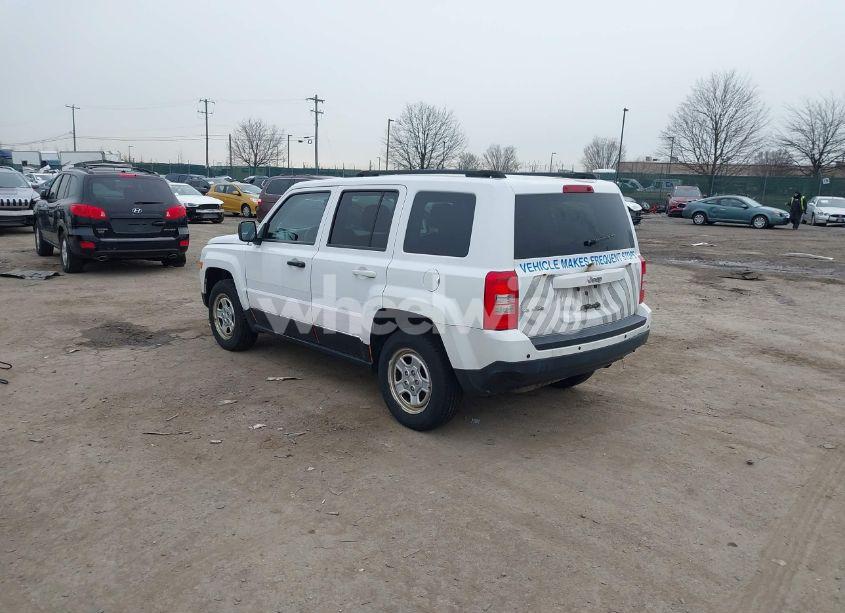 Photo 3 of 2012 Jeep Patriot SPORT (VIN 1C4NJRBB4CD690807)