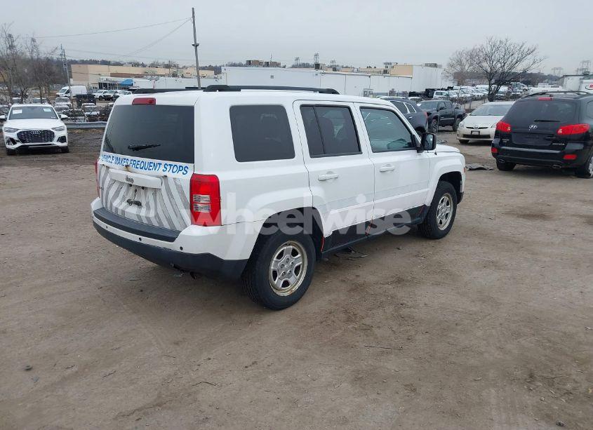 Photo 4 of 2012 Jeep Patriot SPORT (VIN 1C4NJRBB4CD690807)