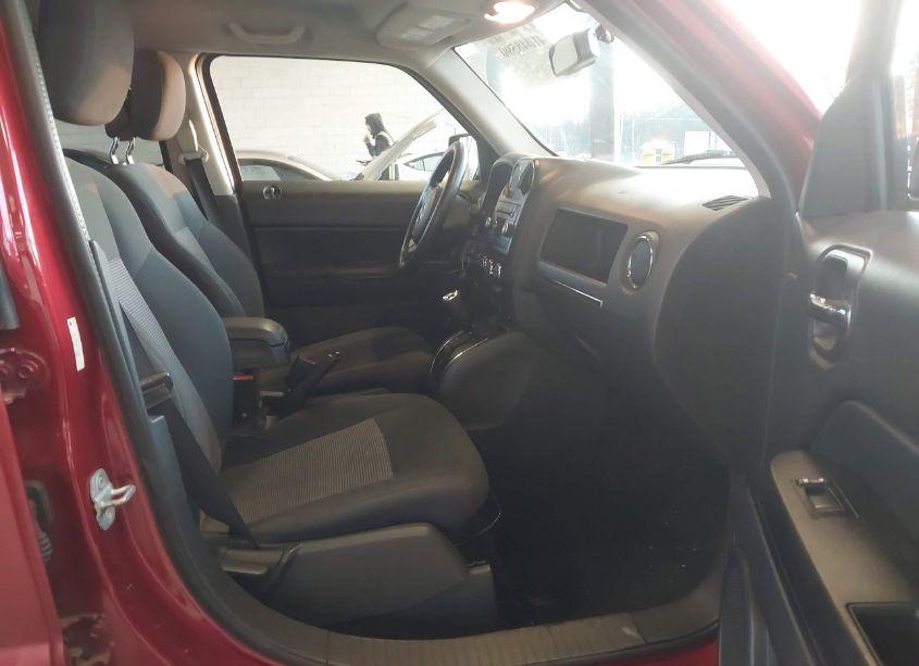 Photo 5 of 2013 Jeep Patriot SPORT (VIN 1C4NJRBB4DD279697)