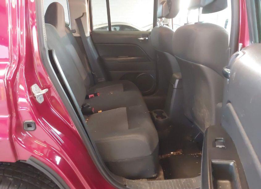 Photo 8 of 2013 Jeep Patriot SPORT (VIN 1C4NJRBB4DD279697)