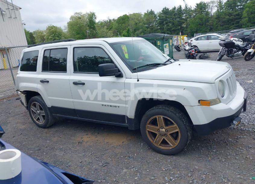 Photo 13 of 2014 Jeep Patriot SPORT (VIN 1C4NJRBB4ED513192)