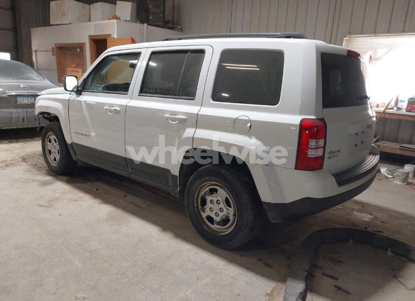 Photo 3 of 2014 Jeep Patriot SPORT (VIN 1C4NJRBB4ED687828)