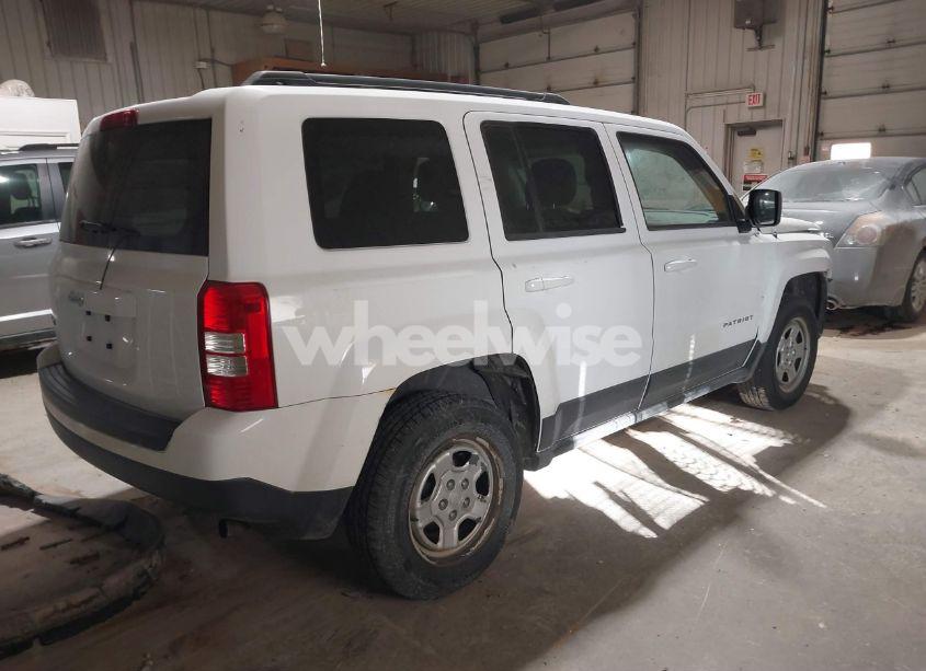 Photo 4 of 2014 Jeep Patriot SPORT (VIN 1C4NJRBB4ED687828)