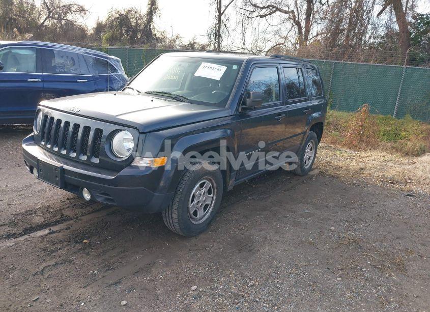 Photo 2 of 2015 Jeep Patriot SPORT (VIN 1C4NJRBB4FD215999)