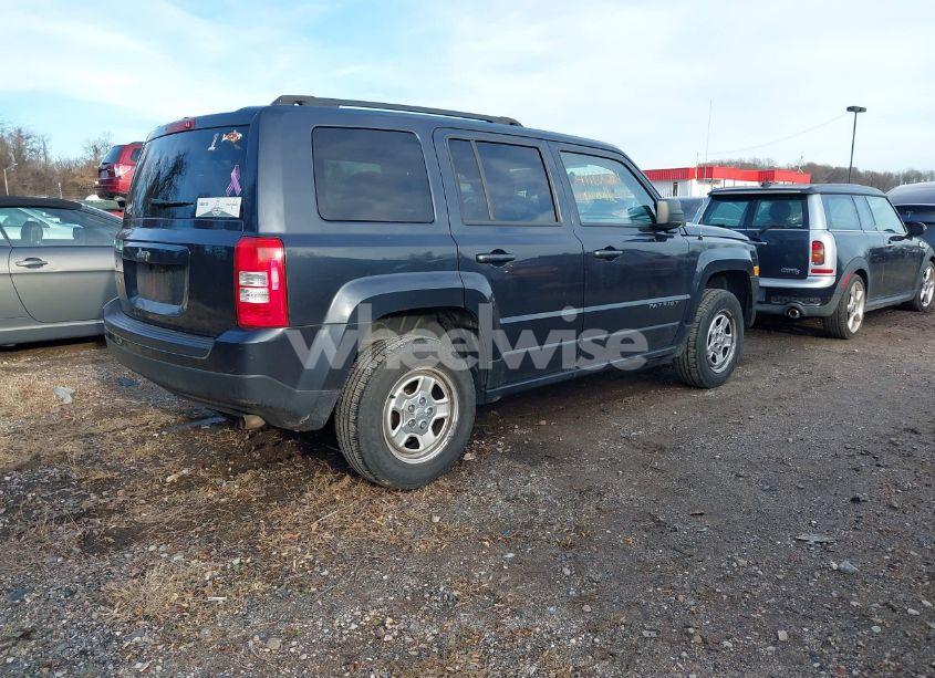 Photo 4 of 2015 Jeep Patriot SPORT (VIN 1C4NJRBB4FD215999)