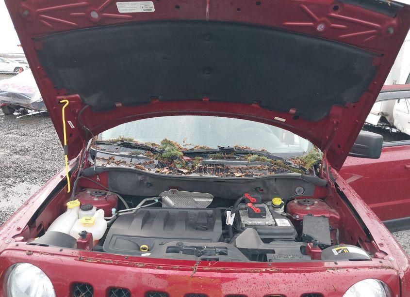 Photo 10 of 2015 Jeep Patriot SPORT (VIN 1C4NJRBB4FD216697)