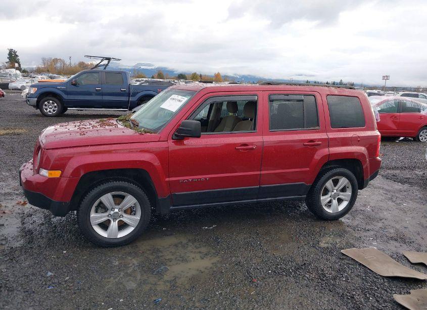 Photo 14 of 2015 Jeep Patriot SPORT (VIN 1C4NJRBB4FD216697)