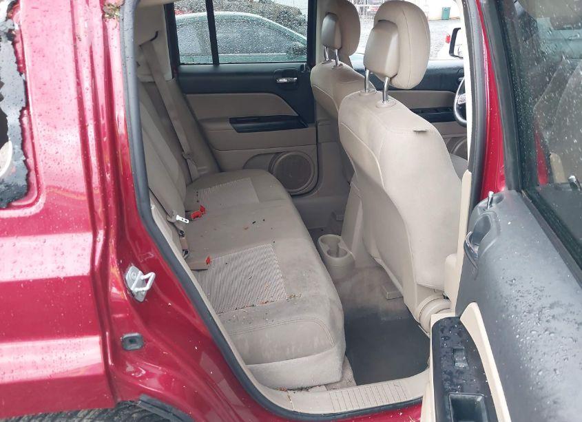 Photo 8 of 2015 Jeep Patriot SPORT (VIN 1C4NJRBB4FD216697)