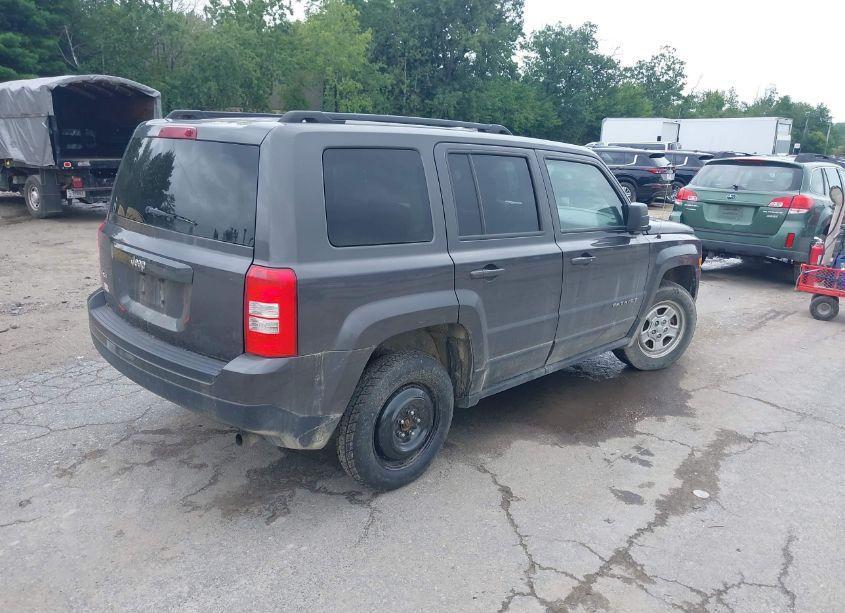 Photo 2 of 2015 Jeep Patriot SPORT (VIN 1C4NJRBB4FD239140)