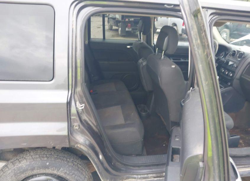 Photo 8 of 2015 Jeep Patriot SPORT (VIN 1C4NJRBB4FD239140)