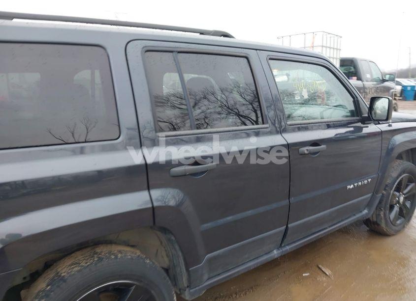 Photo 13 of 2015 Jeep Patriot SPORT (VIN 1C4NJRBB4FD269660)