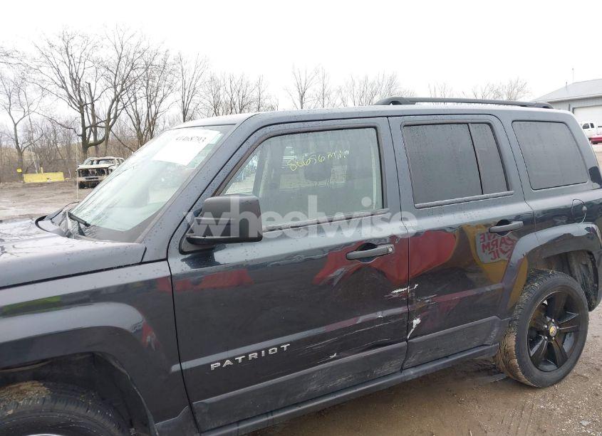 Photo 14 of 2015 Jeep Patriot SPORT (VIN 1C4NJRBB4FD269660)