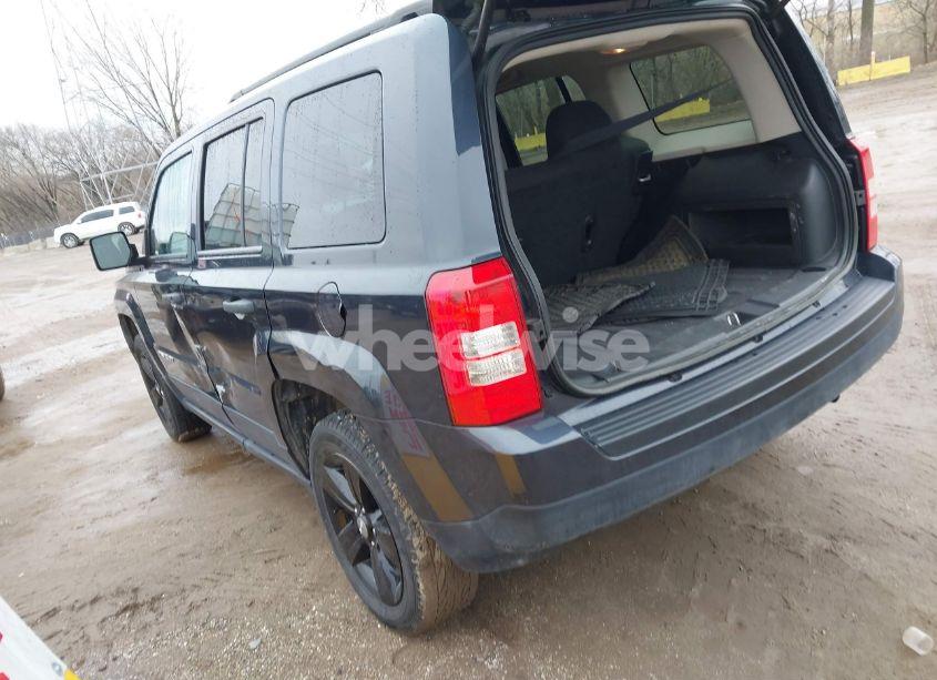 Photo 3 of 2015 Jeep Patriot SPORT (VIN 1C4NJRBB4FD269660)