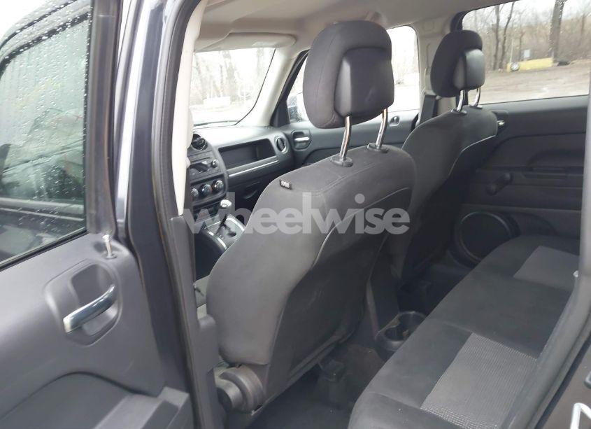 Photo 8 of 2015 Jeep Patriot SPORT (VIN 1C4NJRBB4FD269660)