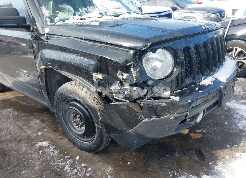 Photo 6 of 2016 Jeep Patriot SPORT SE (VIN 1C4NJRBB4GD587666)