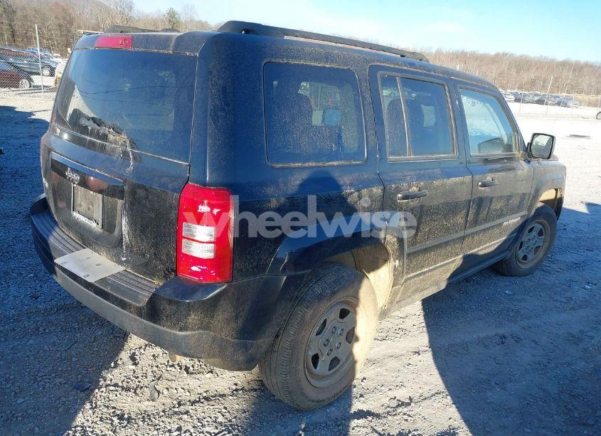 Photo 4 of 2016 Jeep Patriot SPORT (VIN 1C4NJRBB4GD632377)