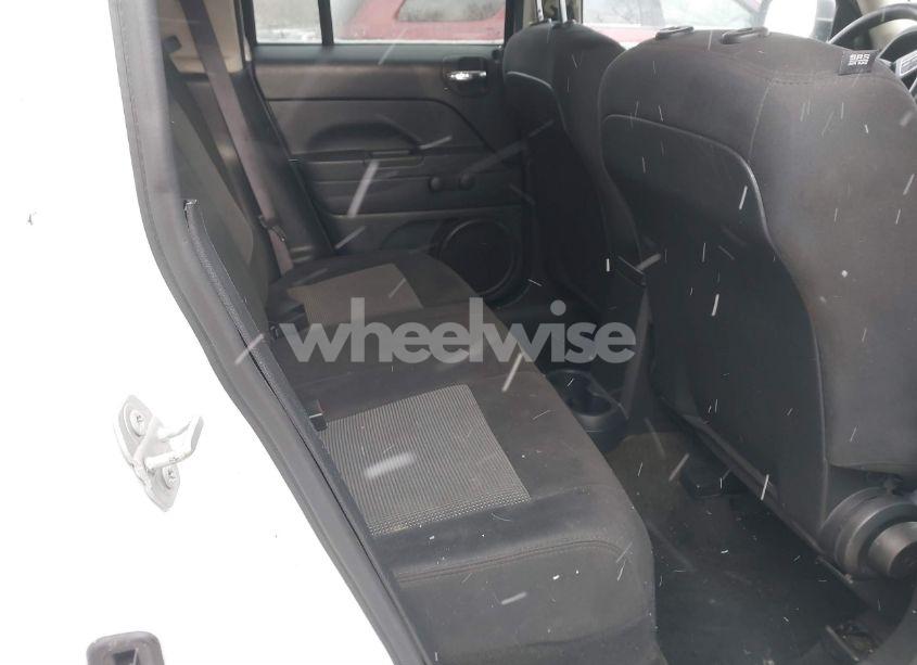 Photo 8 of 2016 Jeep Patriot SPORT (VIN 1C4NJRBB4GD760120)