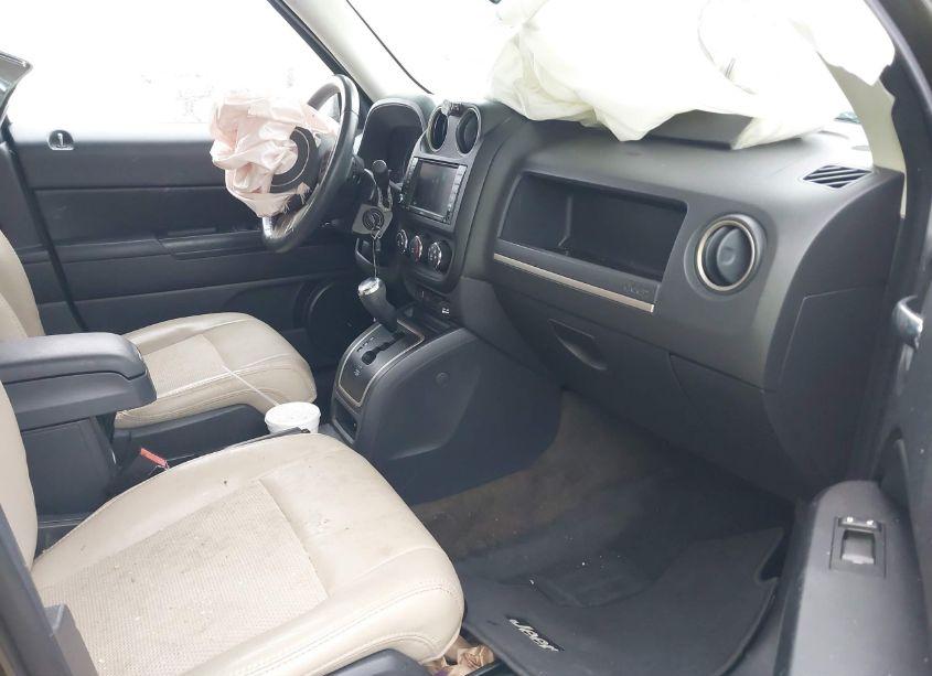 Photo 5 of 2016 Jeep Patriot 75TH ANNIVERSARY (VIN 1C4NJRBB4GD769917)