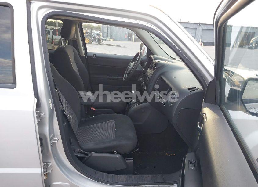 Photo 5 of 2012 Jeep Patriot SPORT (VIN 1C4NJRBB5CD512758)