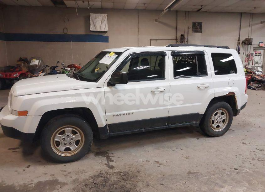 Photo 12 of 2012 Jeep Patriot SPORT (VIN 1C4NJRBB5CD650056)