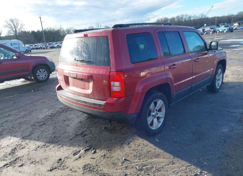 Photo 4 of 2013 Jeep Patriot SPORT (VIN 1C4NJRBB5DD212591)