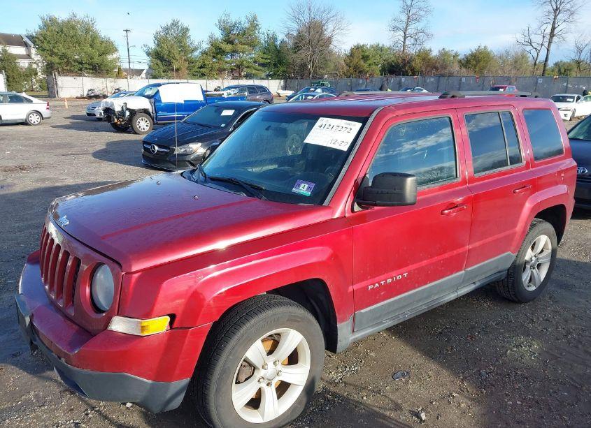 Photo 6 of 2013 Jeep Patriot SPORT (VIN 1C4NJRBB5DD212591)