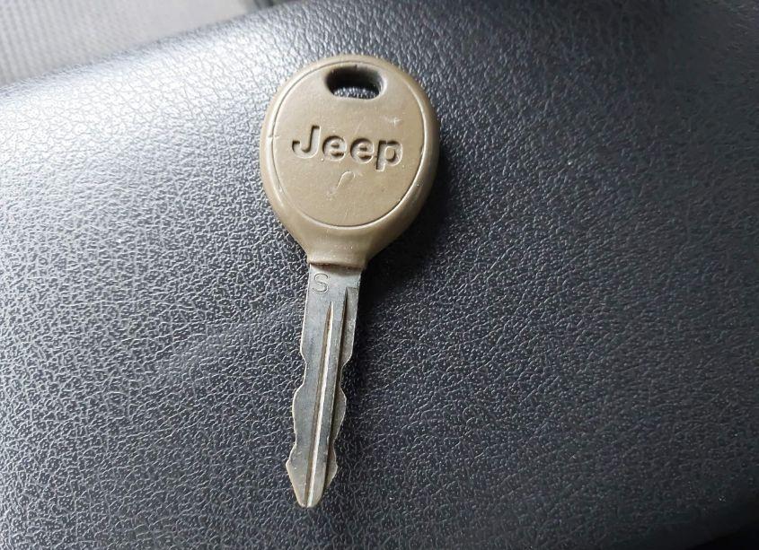 Photo 11 of 2013 Jeep Patriot SPORT (VIN 1C4NJRBB5DD274587)