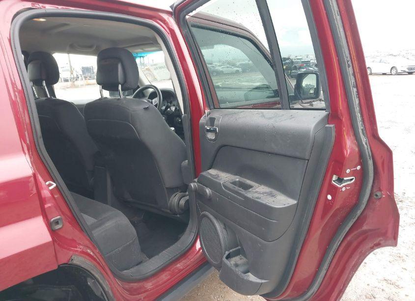 Photo 8 of 2014 Jeep Patriot SPORT (VIN 1C4NJRBB5ED509488)