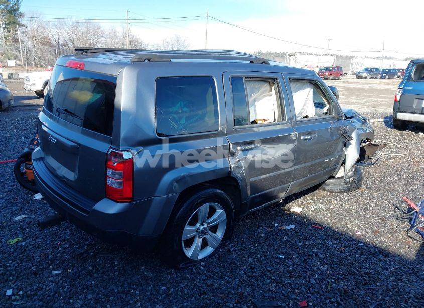 Photo 4 of 2014 Jeep Patriot SPORT (VIN 1C4NJRBB5ED574695)