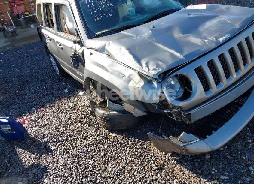 Photo 6 of 2014 Jeep Patriot SPORT (VIN 1C4NJRBB5ED574695)