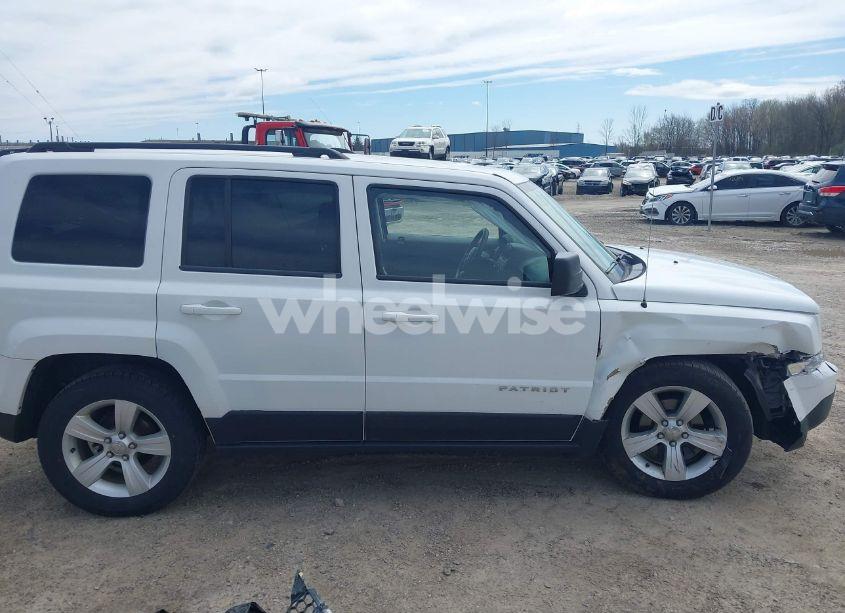 Photo 13 of 2014 Jeep Patriot SPORT (VIN 1C4NJRBB5ED778512)