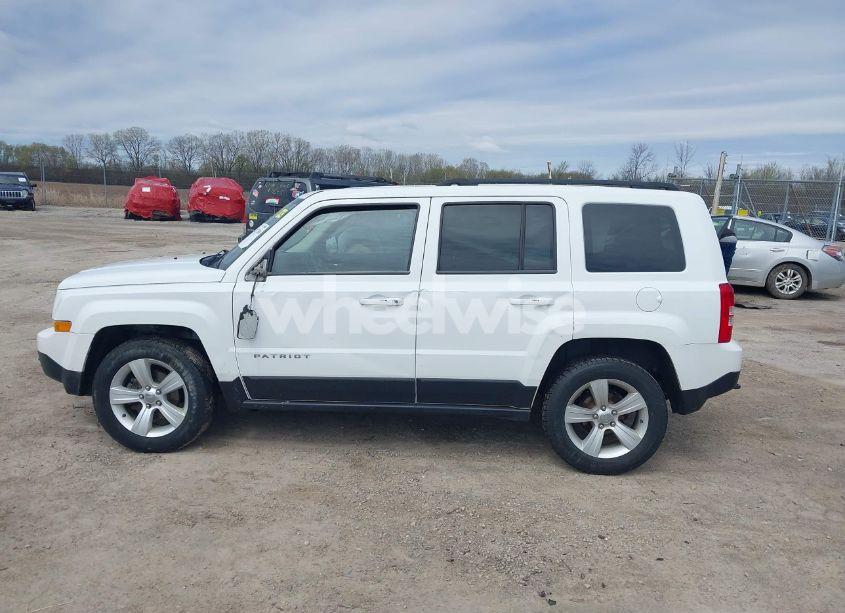 Photo 14 of 2014 Jeep Patriot SPORT (VIN 1C4NJRBB5ED778512)