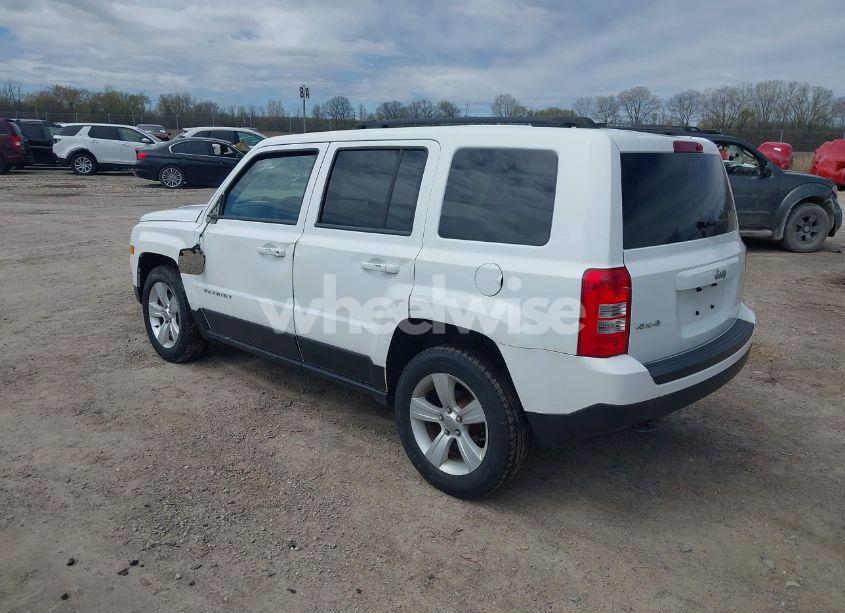 Photo 3 of 2014 Jeep Patriot SPORT (VIN 1C4NJRBB5ED778512)