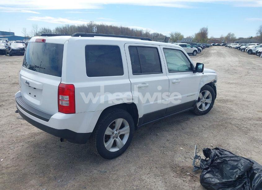 Photo 4 of 2014 Jeep Patriot SPORT (VIN 1C4NJRBB5ED778512)