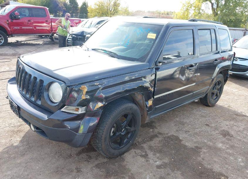 Photo 2 of 2014 Jeep Patriot SPORT (VIN 1C4NJRBB5ED809628)